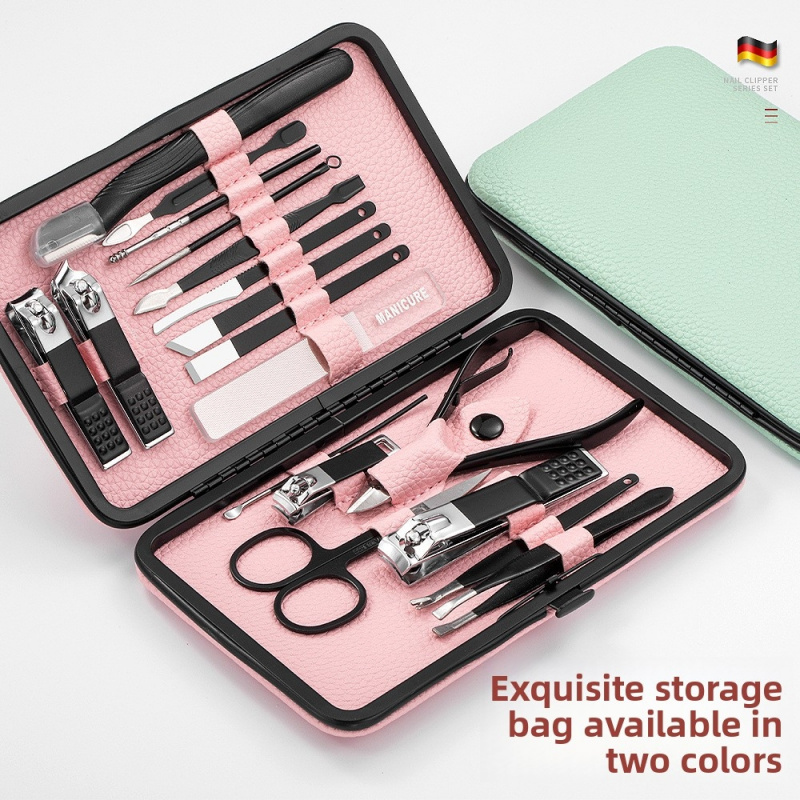 طقم مانيكير وباديكير 18 قطعة،  - مراجعة Mens Grooming Kit Gift وسعره